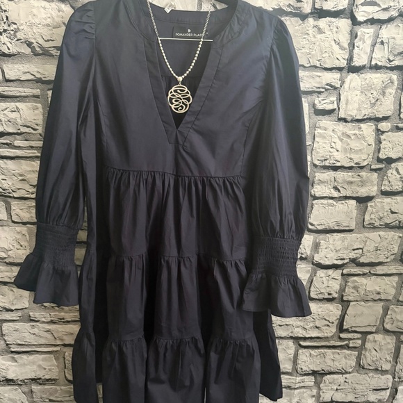 Tuckernuck Pomander Place Navy Cotton Poplin Kenzo Dress in Medium - Picture 6 of 7